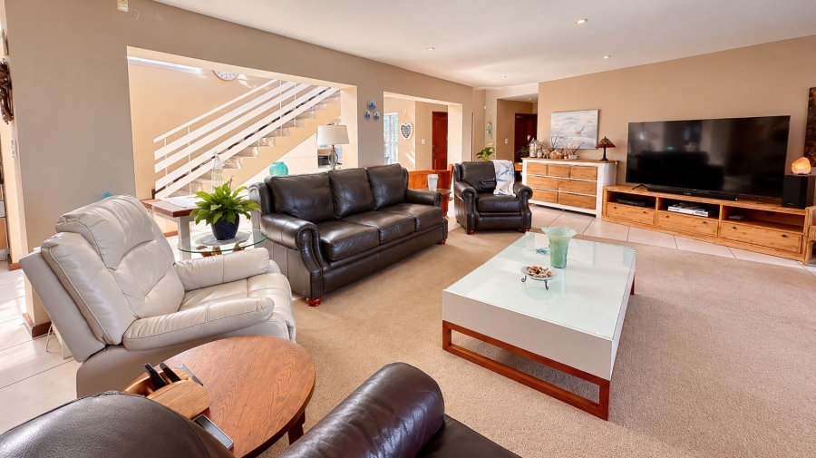 4 Bedroom Property for Sale in Marina Martinique Eastern Cape